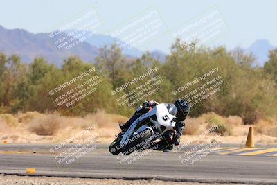 media/Oct-20-2024-CVMA (Sun) [[d4a3dff211]]/Race 9-Formulw LW Twins SHOOTOUT/
